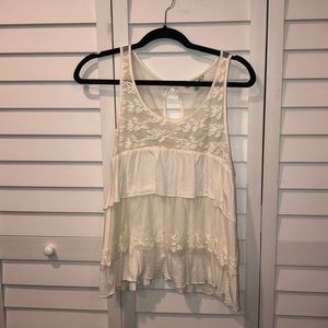 American Eagle cream ruffled layered lace tank top